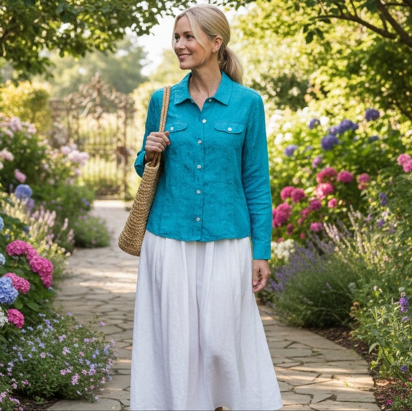 Top - Picture 2 of 16